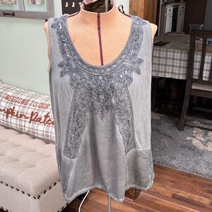 Knox Rose Gray Lace Tank Top